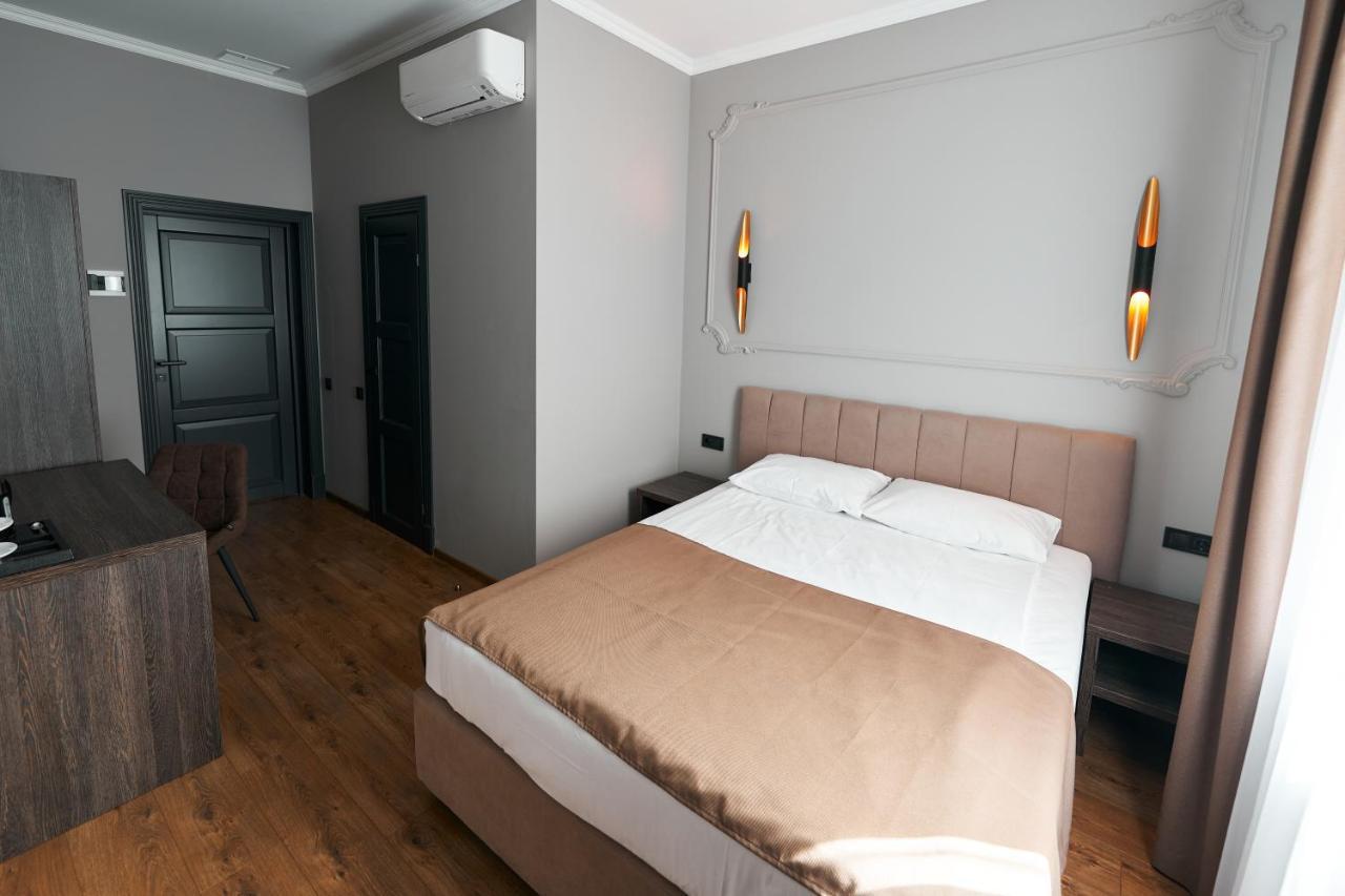 Hotel Classic Kyiv Exterior photo