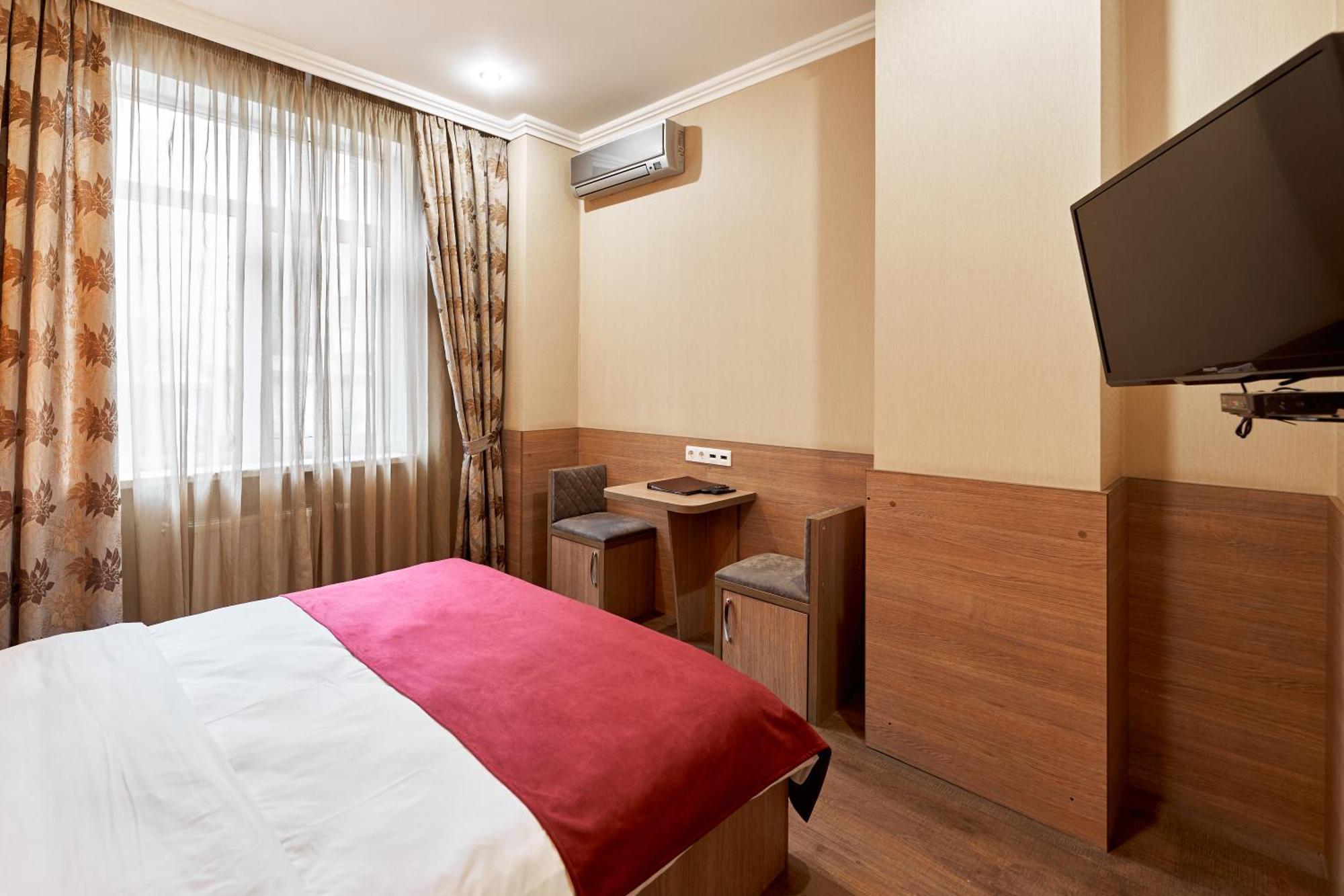 Hotel Classic Kyiv Exterior photo