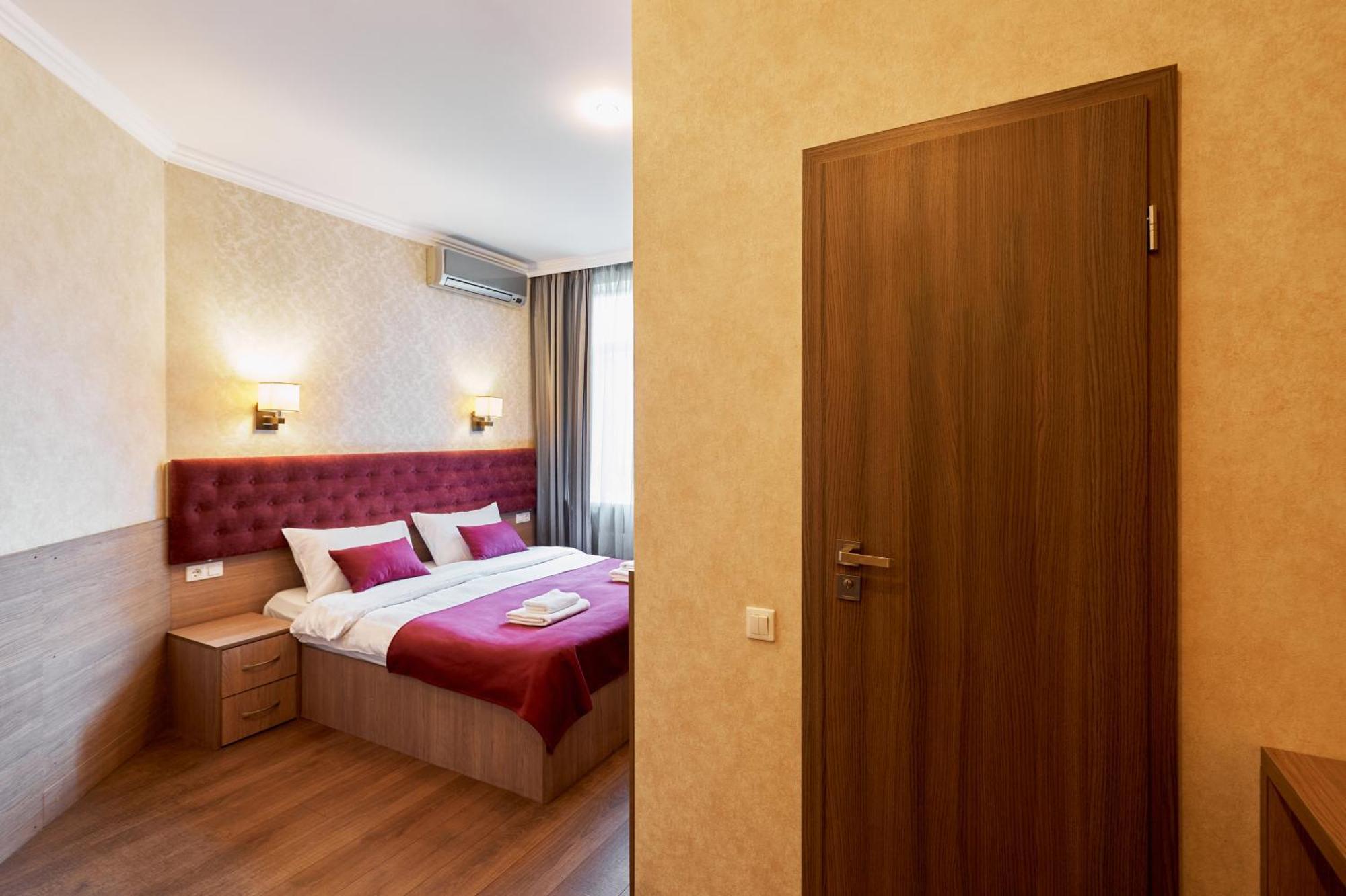 Hotel Classic Kyiv Exterior photo