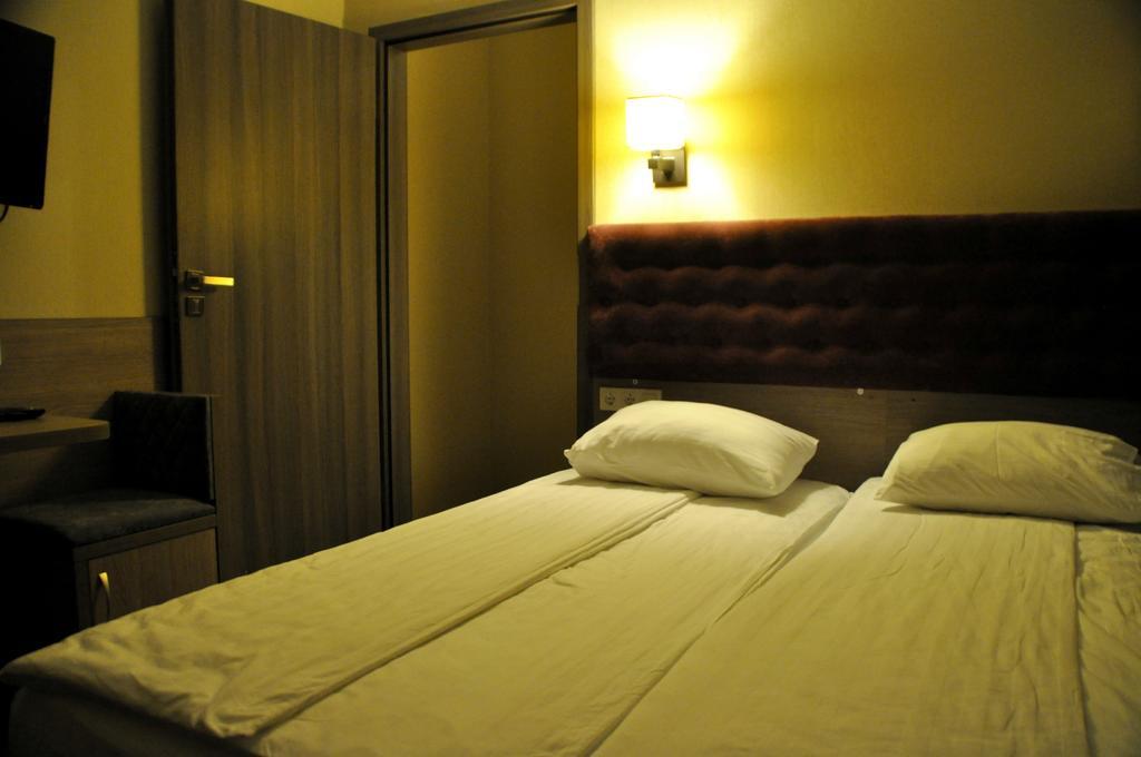 Hotel Classic Kyiv Room photo