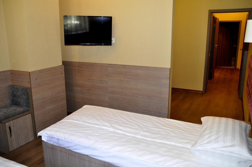 Hotel Classic Kyiv Exterior photo